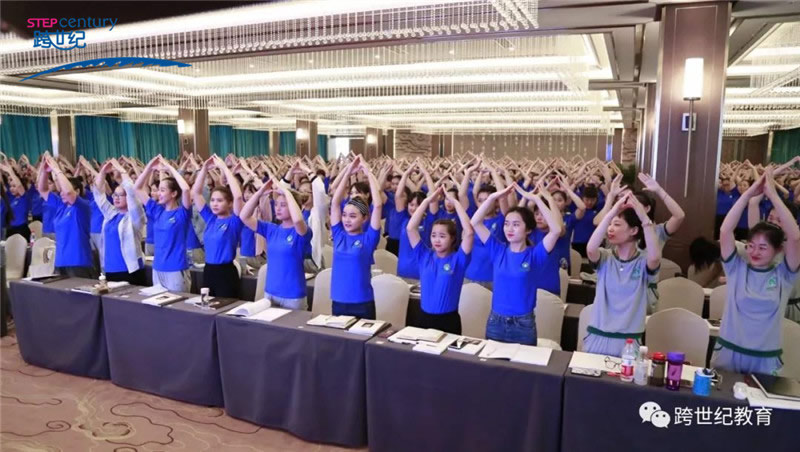 2000余人，12场培训，属于跨世纪蒙氏老师们的33天暑期学习之旅!