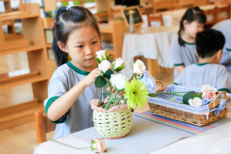 受蒙氏教育影响的那些世界名人：在蒙特梭利幼儿园学到了这些能力和特质！